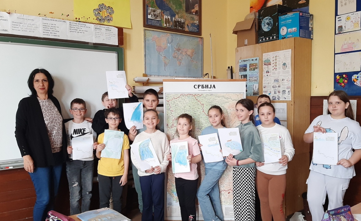 Ученици Змајеве школе обележили Међународни дан река